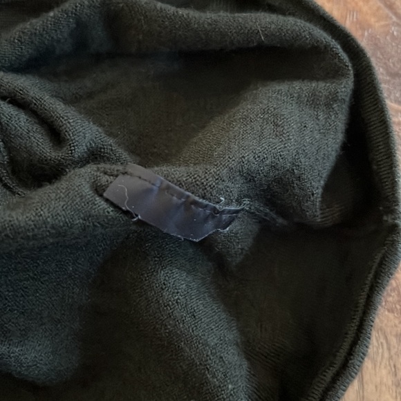 Club Monaco Italian Yarn Sweater Large - Picture 11 of 11